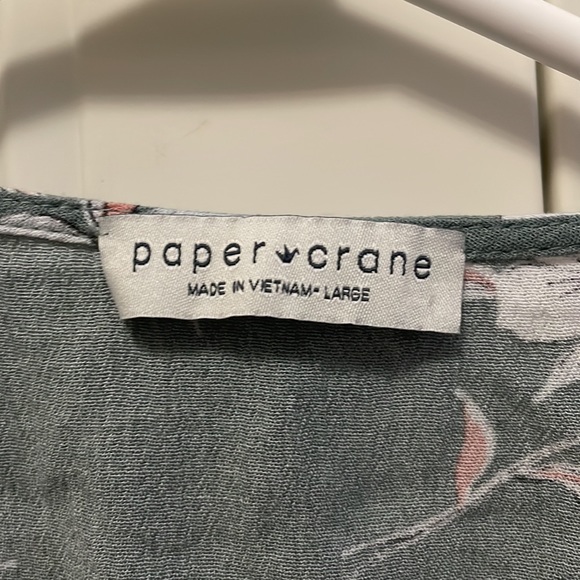 Green Floral crop top with ruffle sleeves - Picture 2 of 5